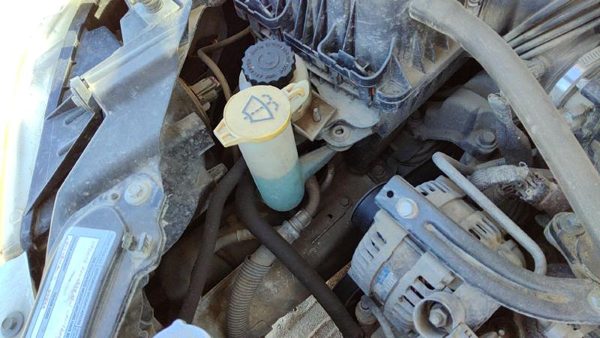 08-10 Dodge Grand Caravan Windshield Washer Fluid Reservoir With Pump Wiper Tank — photo 3