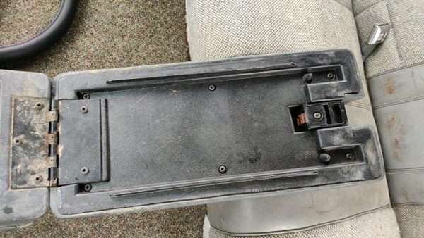 1987-1996 Jeep Cherokee Center Console Lid Only Oem Arm Rest Fold Down Gray — photo 4