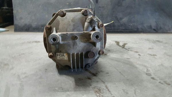 2006 Mitsubishi Endeavor Carrier/differential Assembly OEM Carrier Rear Axle — photo 5
