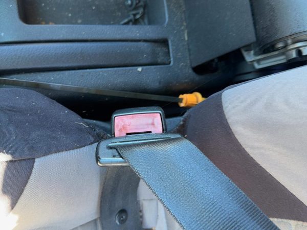 00-03 Jetta Driver Left Front Seat Belt Buckle Receiver Oem Warning Lamp Black — photo 3