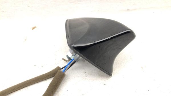 2016-2017 Hyundai Tucson Antenna Assembly Oem Gps Navigation Roof Fin 96240D3100 — photo 4
