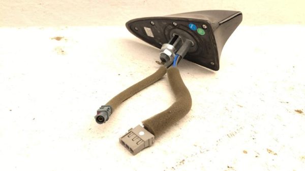 2016-2017 Hyundai Tucson Antenna Assembly Oem Gps Navigation Roof Fin 96240D3100 — photo 6