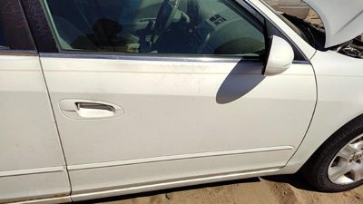 2003 Nissan Altima Front Door RH White QX3