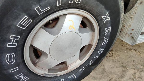 1992-1999 Chevy Suburban 16 Aluminum Wheel Oem Factory Rim 4X4 #2 12360532 — photo 3