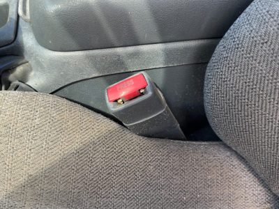 00-05 Cavalier Driver Left Front Seat Belt Buckle Receiver Oem Graphite 12C
