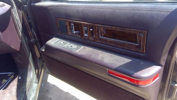 1993 Cadillac Fleetwood Passenger Right Front Inside Door Trim Panel Only Maroon — photo 10