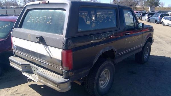 1995 Ford Bronco — vehicle photo 7