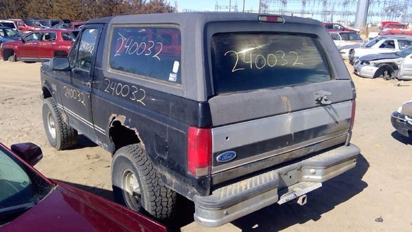 1995 Ford Bronco — vehicle photo 6