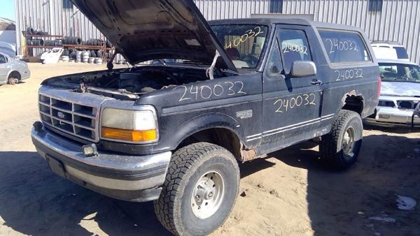 1995 Ford Bronco — vehicle photo 1