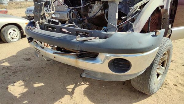 2003-2005 Dodge Ram 2500 Chrome Front Bumper With Brackets Oem 05073002Ab — photo 4
