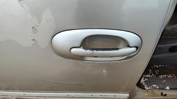 00 Chrysler Town & Country Passenger Right Rear Outside Door Handle Back Silver — photo 2