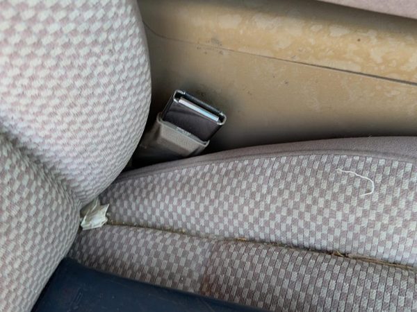 1994 Ford Explorer 2 Dr Passenger Right Front Seat Belt Buckle Receiver Oem Tan — photo 1