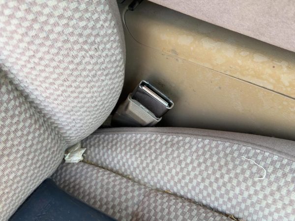 1994 Ford Explorer 2 Dr Passenger Right Front Seat Belt Buckle Receiver Oem Tan — photo 4