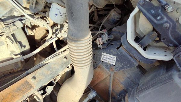 1992-1998 Isuzu Npr Air Intake Tube From Filter Box Oem 4Bd2 3.9L Damaged — photo 7