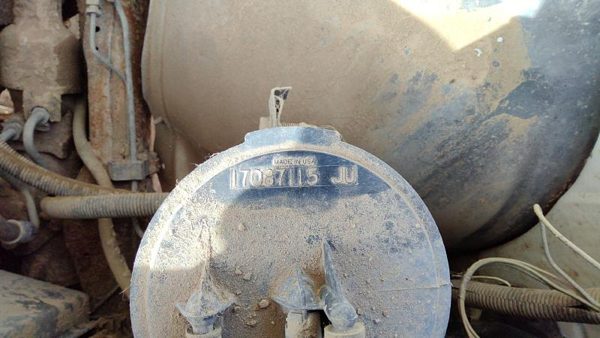 1988-1995 Chevy Silverado 1500 Fuel Vapor Canister Charcoal Housing 5.0L 4.3L — photo 4