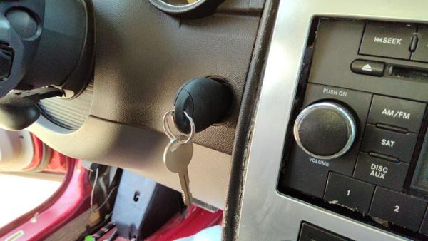 2010 Dodge Charger Ignition Switch Assembly With Key Complete Electrical Oem — photo 1
