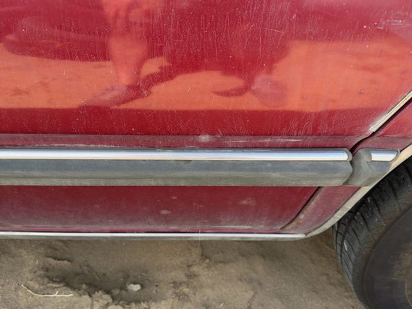 1986-1988 Olds 88 Driver Left Rear Moulding From Door Oem Back Trim Strip — photo 3
