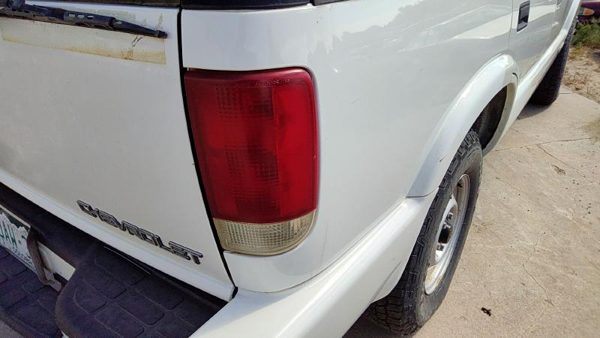 1999 Blazer S10/jimmy S15 Tail Light Assembly RH S10 — photo 1