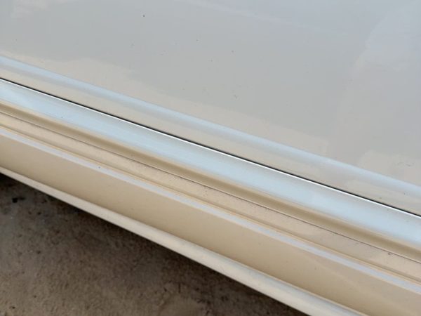 00-05 Lesabre Driver Left Front Moulding From Door Oem Trim Strip White 40U — photo 4