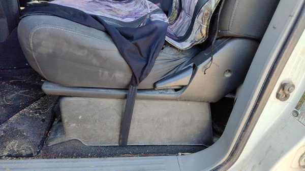 2004-2015 Nissan Titan Driver Left Side Seat Trim Panel Oem W Graphite — photo 2