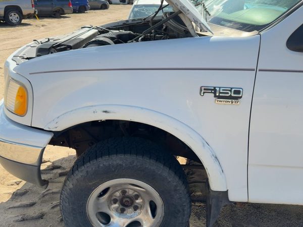 1997-2004 Ford F150 Driver Left Front Fender Oem White Yz F85Z16006Ca — photo 5