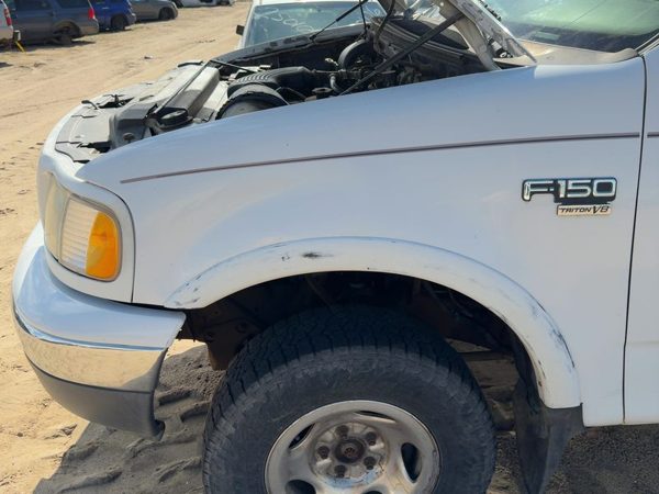 1997-2004 Ford F150 Driver Left Front Fender Oem White Yz F85Z16006Ca — photo 6