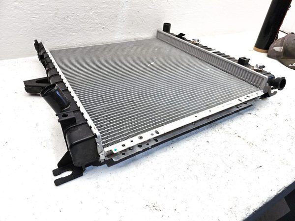 1998-2011 Ford Ranger Radiator New Unused 3.0L V6 At 4X2 Xl2Z8005La — photo 5