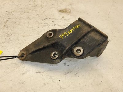 1987 Wrangl Misc. Engine Part RH Wrangler Passenger Right Motor Mount Bracket