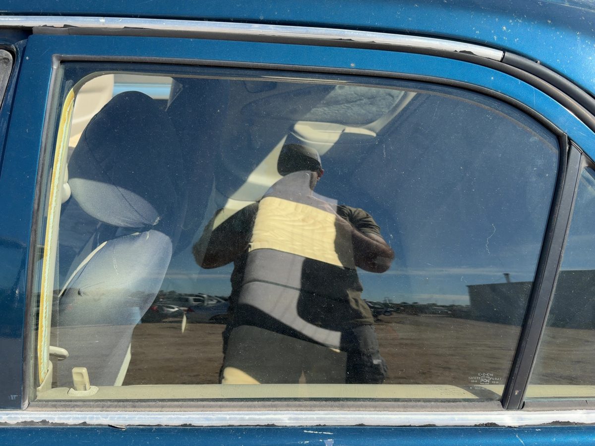 1998-2002 Toyota Corolla Driver Left Rear Side Window Door Glass Oem Back