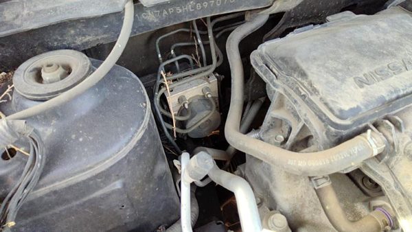 15-19 Nissan Versa Complete Anti Lock Brake Pump Unit Abs Module Assembly 1.6L — photo 1