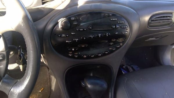 1998-1999 Ford Taurus Sho Trim Bezel Around Radio Surround Dash Panel Gray X2 — photo 3