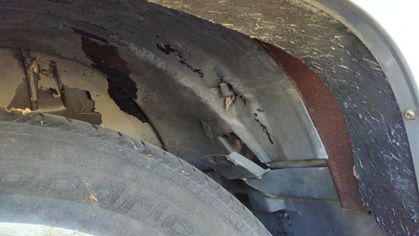 1982-1984 Deville Sedan Rh Passenger Right Inner Fender Wheel Liner Oem — photo 3