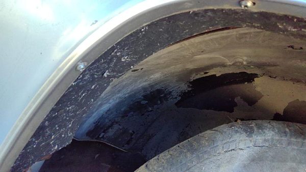 1982-1984 Deville Sedan Rh Passenger Right Inner Fender Wheel Liner Oem — photo 1