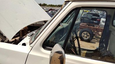 81-86 Dodge Ram W250 Driver Left Front Vent Window Small Door Glass With Frame