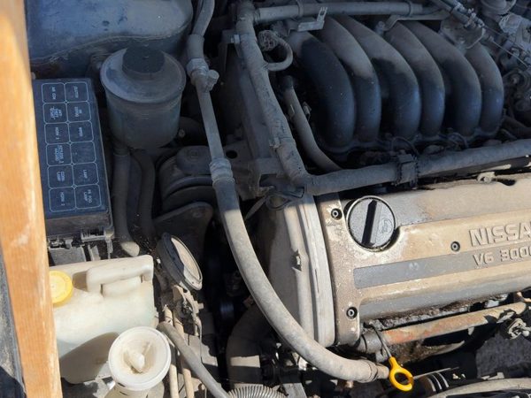 1995-2001 Nissan Maxima Timing Cover Oem 3.0L Front 6 Cylinder 1350131U00 — photo 2