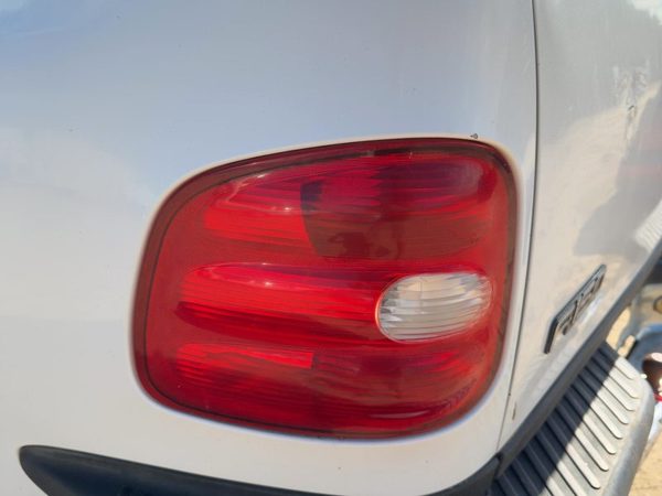 1997-1999 Ford F150 Driver Left Tail Light Brake Lamp Oem Rear F85Z13404Ba — photo 2