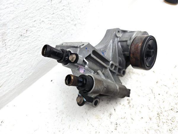2005 Buick LeSabre Alternator Bracket — photo 4