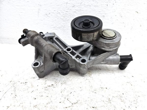 2005 Buick LeSabre Alternator Bracket — photo 5