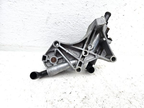 2005 Buick LeSabre Alternator Bracket — photo 9