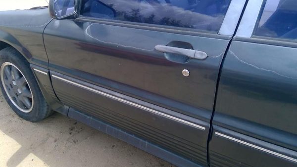 1991 Mitsubishi Galant VR-4 Driver Left Front Door Shell OEM LH Green MB835736 — photo 2