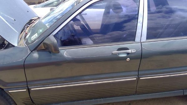 1991 Mitsubishi Galant VR-4 Driver Left Front Door Shell OEM LH Green MB835736 — photo 9