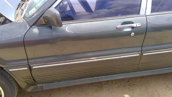 1991 Mitsubishi Galant VR-4 Driver Left Front Door Shell OEM LH Green MB835736 — photo 8