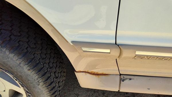 1991-1994 Ford Explorer Driver Left Moulding From Fender Oem Trim Strip White — photo 1