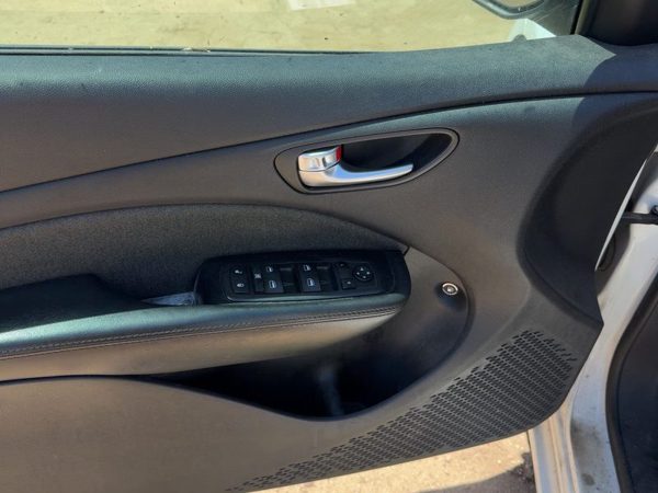 2013 Dodge Dart Driver Left Front Door Trim Panel With Master Switch Black B7X9 — photo 2