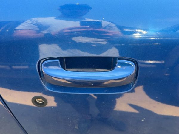 02-07 Vue Redline Passenger Right Front Outside Door Handle Oem Pacific Blue 91U — photo 4