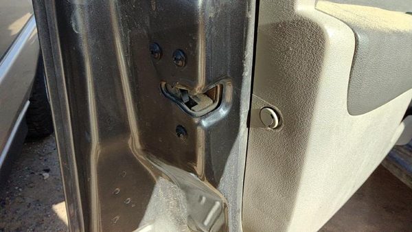 2008-2011 Ford Focus Driver Left Front Door Latch With Rods/Cables Oem Sedan — photo 3