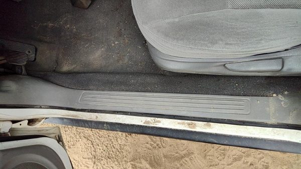 2000-2005 Mercury Sable Driver Left Lower Kick Trim Panel Oem Gray — photo 5