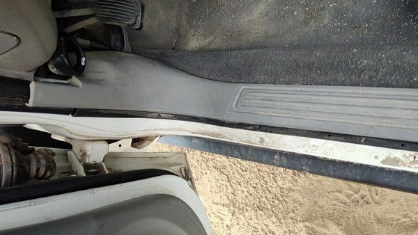 2000-2005 Mercury Sable Driver Left Lower Kick Trim Panel Oem Gray — photo 3