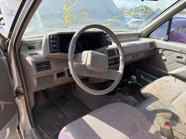 1991 Isuzu Pickup — vehicle photo 3