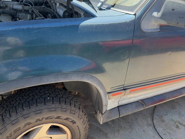 1993-1994 Ford Explorer 2 Dr Driver Left Front Fender Oem Green Na F3Tz16006B — photo 5